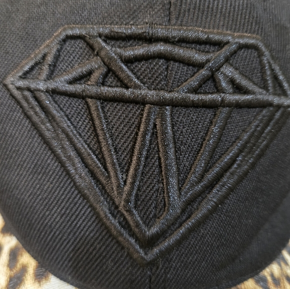 3 for $20☢️Ball cap, Lovers of Hip-hop black leopard  snapback cap, diamond logo - Picture 7 of 7